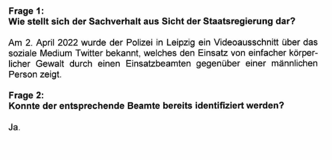 RassismusT's tweet photo. #le0204 Die #Polizei konnte den Polizisten identifizieren der zugeschlagen hat, wow. Aber fahren waren wird sicherlich trotzdem bald eingestellt. #Leipzig Wieso eigentlich nur "Ermittlung" gegen einen Polizisten, ist doch eine Gruppenaktion? https://t.co/ruxYZVhQwK