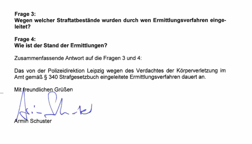 RassismusT's tweet photo. #le0204 Die #Polizei konnte den Polizisten identifizieren der zugeschlagen hat, wow. Aber fahren waren wird sicherlich trotzdem bald eingestellt. #Leipzig Wieso eigentlich nur "Ermittlung" gegen einen Polizisten, ist doch eine Gruppenaktion? https://t.co/ruxYZVhQwK