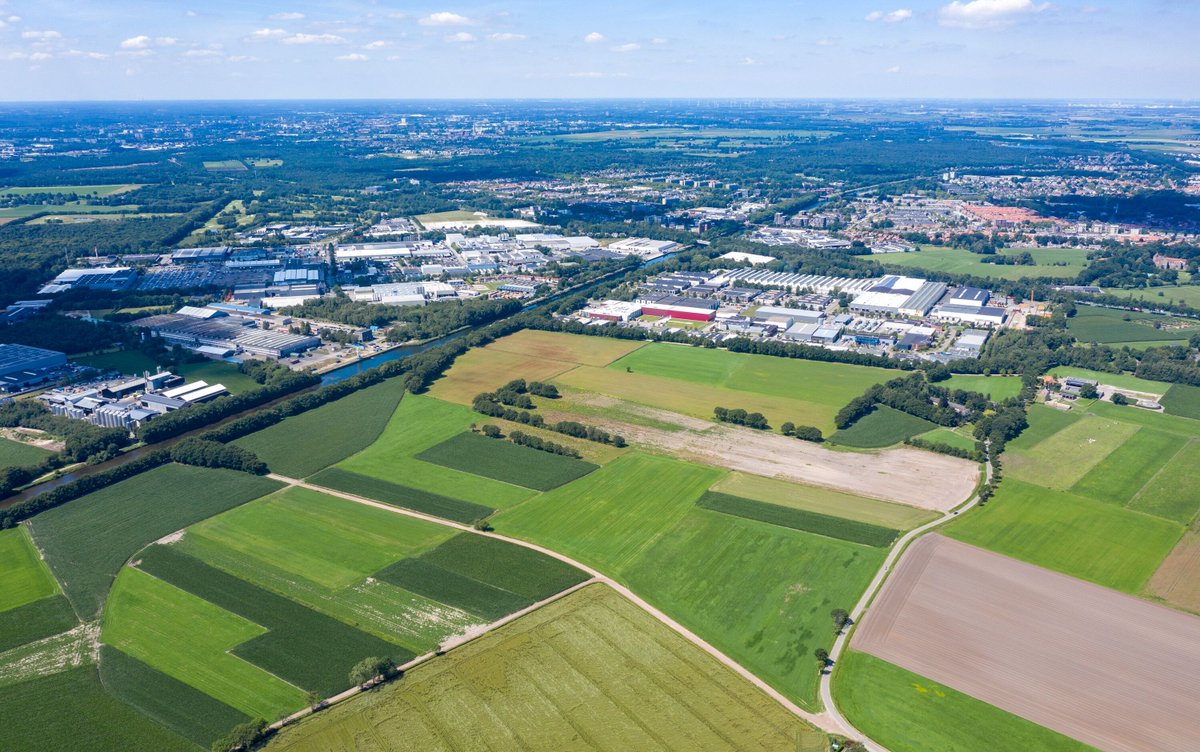 EverdenbergOost's tweet photo. In Oosterhout NB wordt een nieuw bedrijventerrein ontwikkeld. Het gaat om een unieke, goed bereikbare locatie in West-Brabant.

Het is goed bereikbaar via A27, A58 en A59.

Alles over dit bedrijventerrein? Lees het hier: https://t.co/lrHVzXIiXk https://t.co/9qQ3ulZxOc