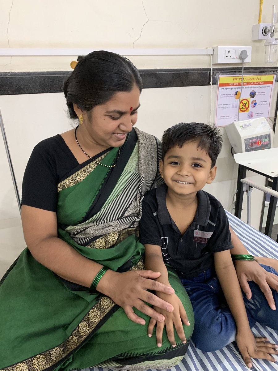Cuddles4cancer's tweet photo. No one puts a smile on our faces and food in our tummies quite like Ma! #JustLikeMa, you can provide nutrition for an Indian child fighting cancer! Click to donate, and for a sweeter deal - dedicate the donation to your mom so we can send her an e-card! https://t.co/eP7sWTxe1g https://t.co/KZsyjUJwal