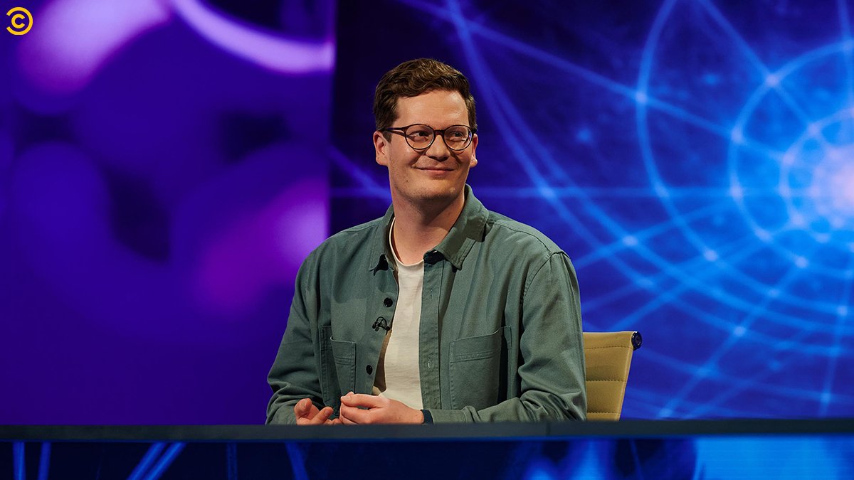 funnyne91739953's tweet photo. In an explosive series finale of @RichardHammond's #BrainReaction, @robinjaymorgan &amp; @ThanyiaMoore join in on the action as @VictoriaCoren, @Johnnyvegas &amp; @rialina_ solve more scientific stumpers! 🔥🤓

💥 TONIGHT at 9pm! 💥 https://t.co/rbckxvijSO