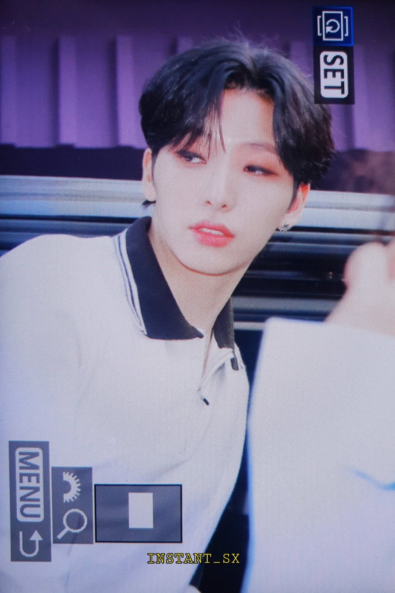 INSTANT_SX's tweet photo. 220518 사운드웨이브 #서호 #원어스 #SEOHO #ONEUS @official_ONEUS https://t.co/YZSnxcQ8z1