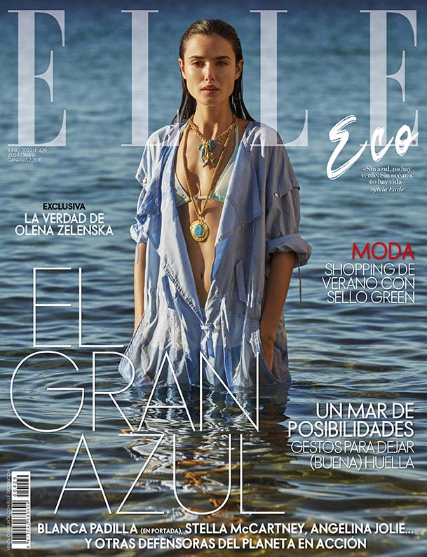 elle_es's tweet photo. ELLE grita a los cuatro vientos su compromiso con el medio ambiente con un número que bebe del agua como fuente de inspiración, con Blanca Padilla como abanderada y las claves para un verano con conciencia y sostenible 🐚 #ELLEjunio #ELLESostenibilidad
https://t.co/2I7bweevrs https://t.co/R9ERNIVnbq