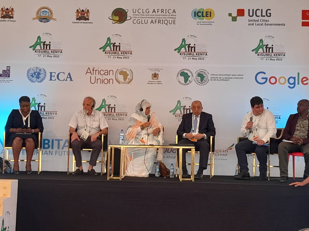 fct228's tweet image. CLIMAT
@yawakouigan 

La Présidente de la FCT participe activement au panel sur les crises climatiques en Afrique lors des africités9 à Kisumu au Kénya.

#fct 
#climate 
#cglua
#Kisumu