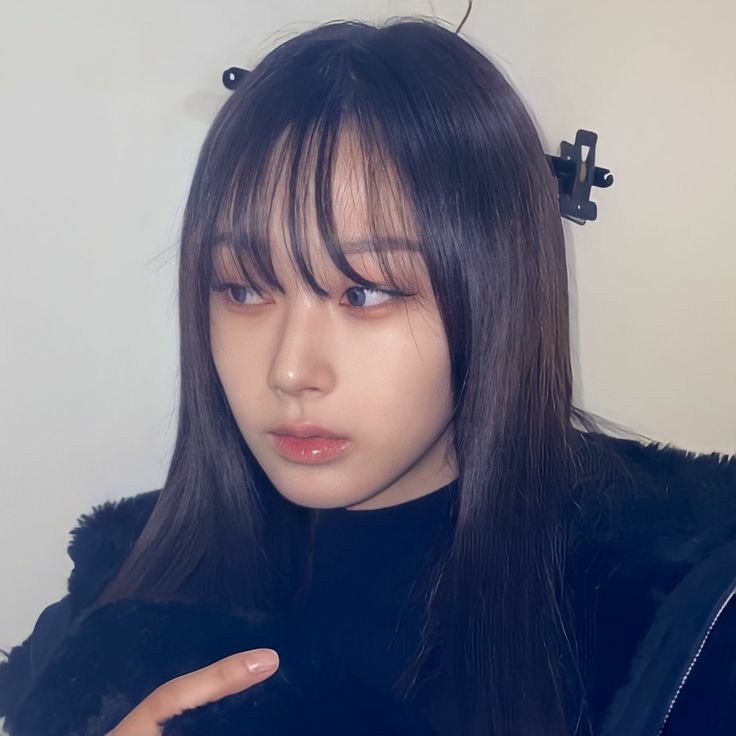 suspeciuss's tweet photo. Lagi semangat nyari mutualan sama fambesan atau ada yg mau ngajakin Sona liat kupu2 di rumah?

Dm aja gk papa atau rt tar aku follow 
Tpi klo di follow juga gk pp kok aku gk pelit follback hehehe

#roleplayeraccount  #roleplayer  #roleplayerkpop  #Roleplayindonesia
#mutualan https://t.co/wuE3K7JoWC