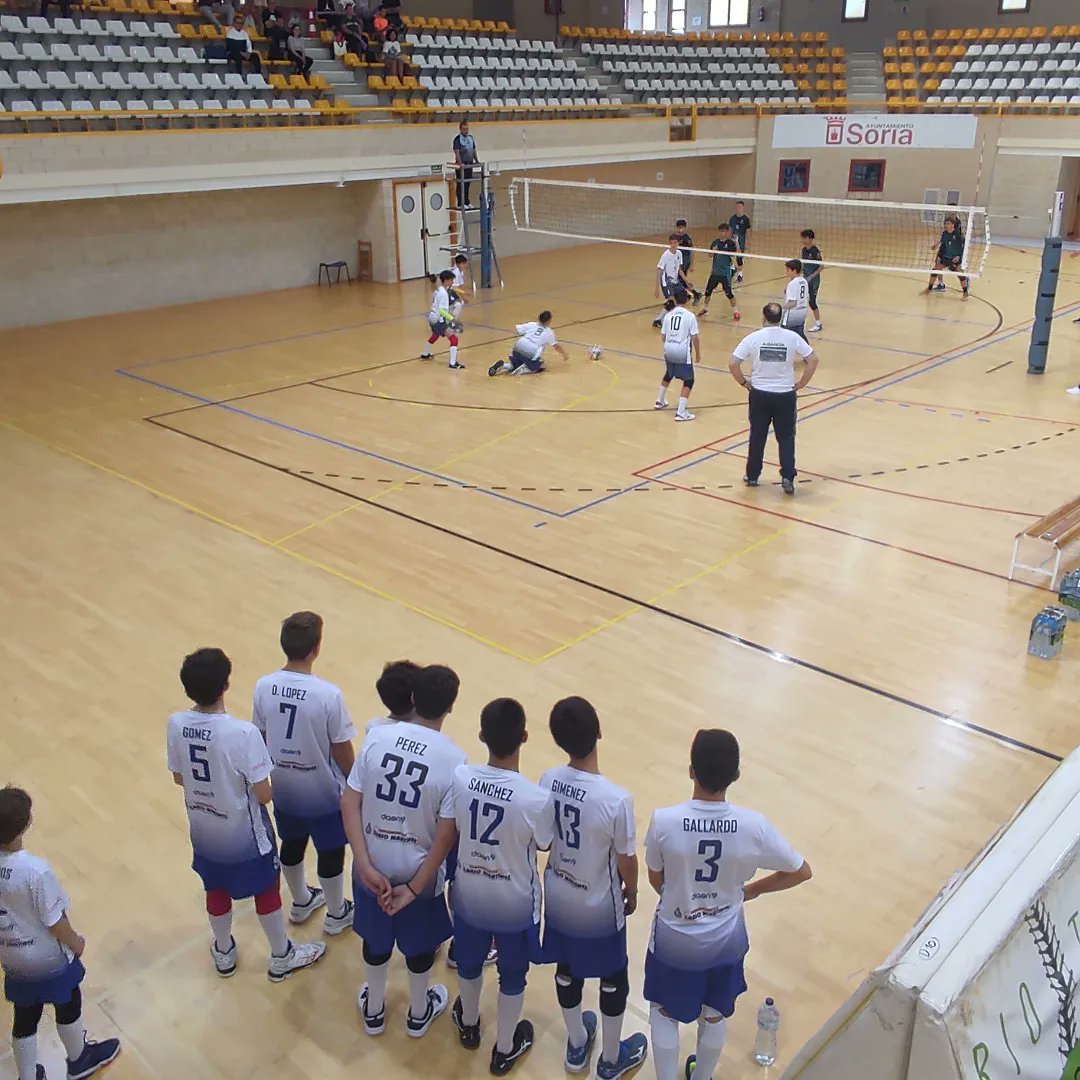 En marcha el CAMPEONATO DE LOS ESPAÑA INFANTIL MASCULINO Soria 2022.

Os invitamos a acercaros a los pabellones de Soria dónde los mejores equipos del país se juegan el título más importante del año.

Nos vemos 😉👌🏐