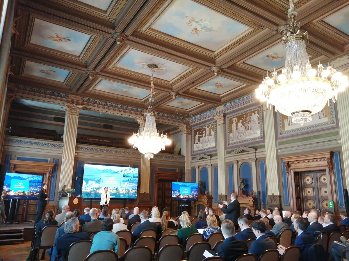 Live in Helsinki: The Nordic electricity market community is gathered at the Forum 2022 to explore #electrification from a variety of aspects. @vkarsberg from @SSAB_AB is presenting the industry perspective on electrification. Next speaker is Jukka Ruusunen, CEO @fingrid_oyj. https://t.co/awegx1J6Td