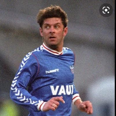 ⁦<a href="/ALS_Fanzine/">A LOVE SUPREME</a>⁩, ⁦<a href="/GarethBarkerWMS/">Gareth Barker</a>⁩, ⁦<a href="/RokerReport/">Roker Report</a>⁩⁩,asking u &amp; all fans would u get behind a minutes rendition of John Mcphail’s red and white army, minute 5 (his number) at ⁦<a href="/wembleystadium/">Wembley Stadium</a>⁩ ,Big JMc fell down stairs at Christmas &amp; still in hospital ❤️