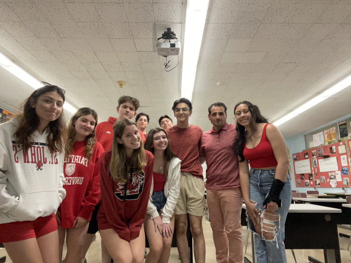 joepav5's tweet photo. Tuesday rolls in with RED as we continue Mental Health Week..Bring on the PURPLE!@emeadowschools @WTCRams @drkacjr_EMSupt https://t.co/r4ocnMBWZi
