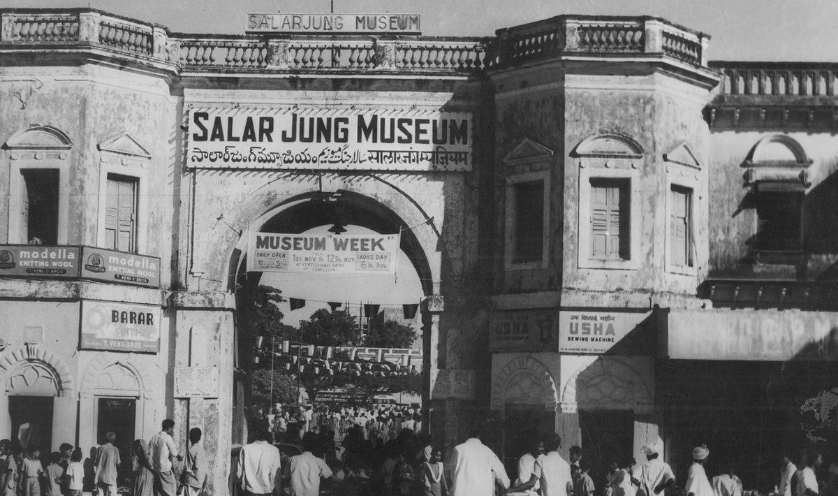 Thread 1/17
#WorldMuseumDay,here's a compilation on  #SalarjungMuseum ,largest one man collection in the world.
pic:Entrance leading to museum at Salar Jung's Deewan Deodi Palace. 
Notice museum week banner
#Hyderabad
@sjmhyd @tstourism
@MinOfCultureGoI @DalrympleWill
PC @sjmhyd