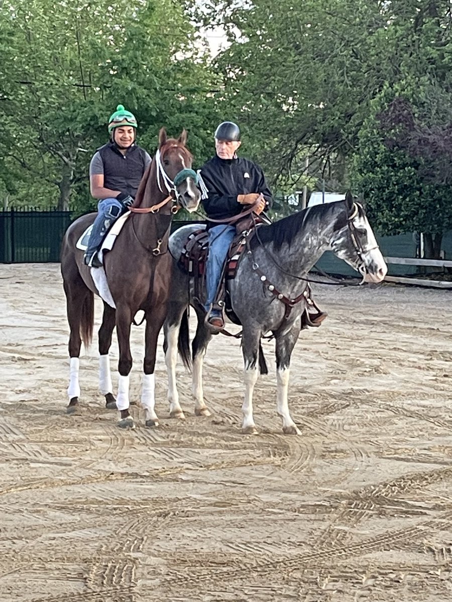 Aaron Gryder tweet media