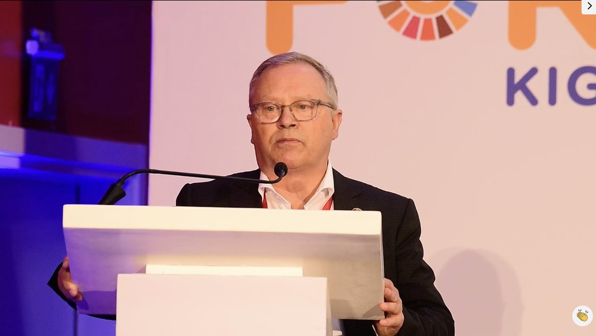 🔴Live at the #SEforALLForum!

Mr. Benedikt Hoskuldsson, from #Iceland, states that they joined the #GenderEnergyCompact for the unique opportunity to work with many stakeholders, like #youth & the private sector.

Learn more about how to join our network! bit.ly/3wxoq9j