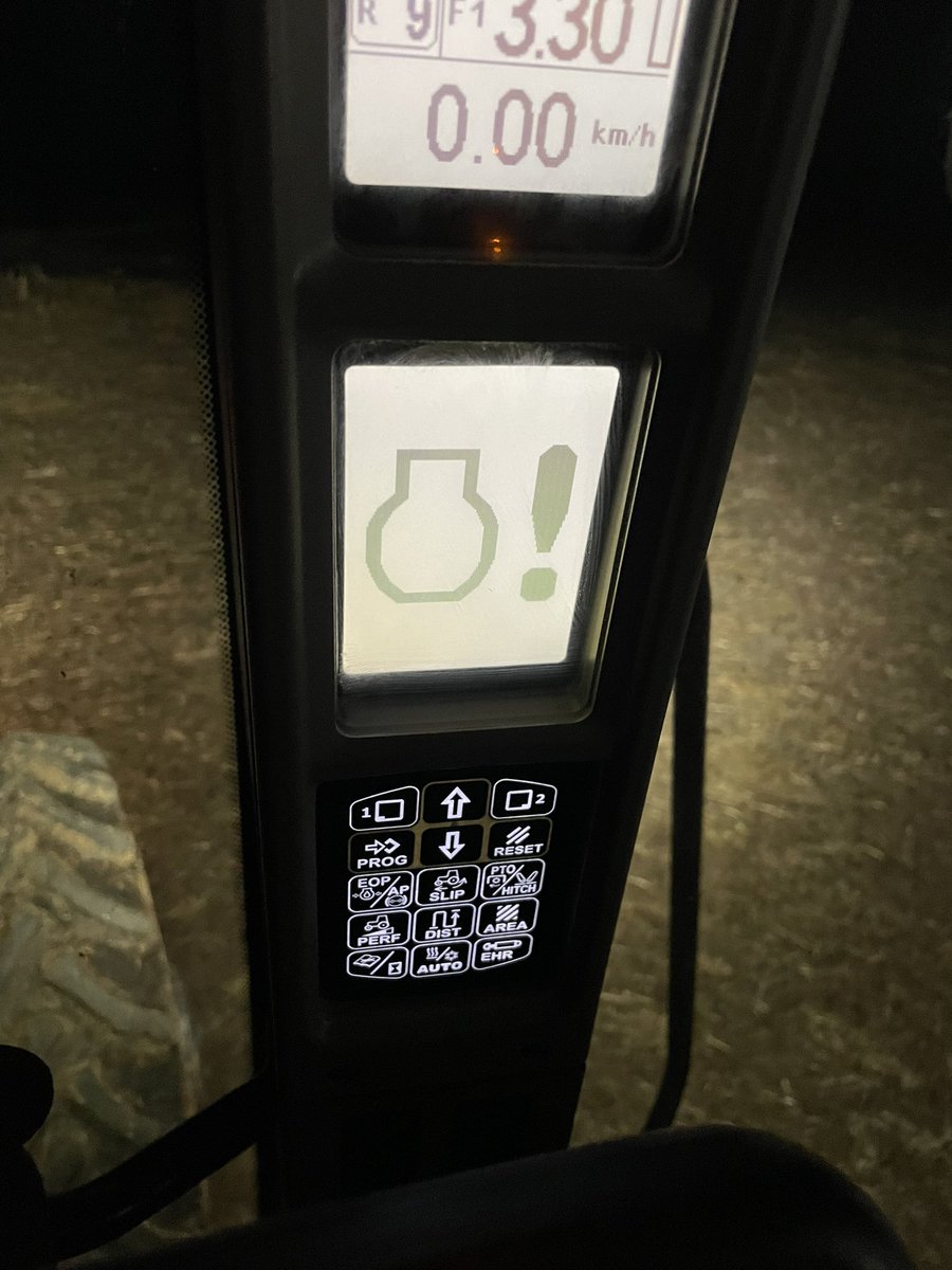 Case Magnum Rowtrac. Can someone tell me what this warning means. We only have half a user manual and it’s the wrong half