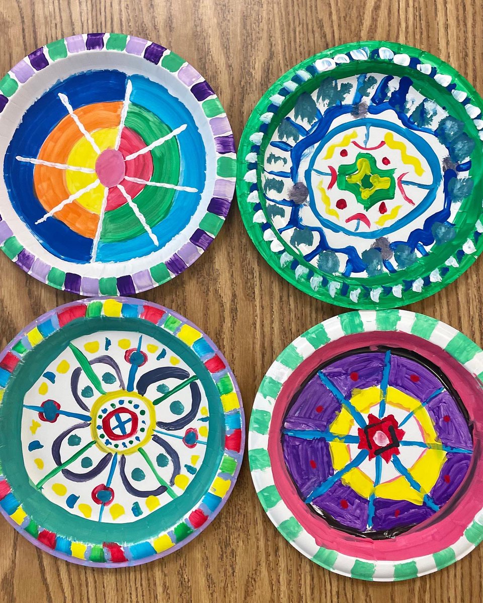 Students in 4th &amp; 5th grades painted looms and have begun weaving just in time to connect to Celebration of Nations! We learned about contemporary fiber artist Tammy Kanat who draws inspiration from the landscape of Australia. You’ll find us weaving outdoors, just like her!