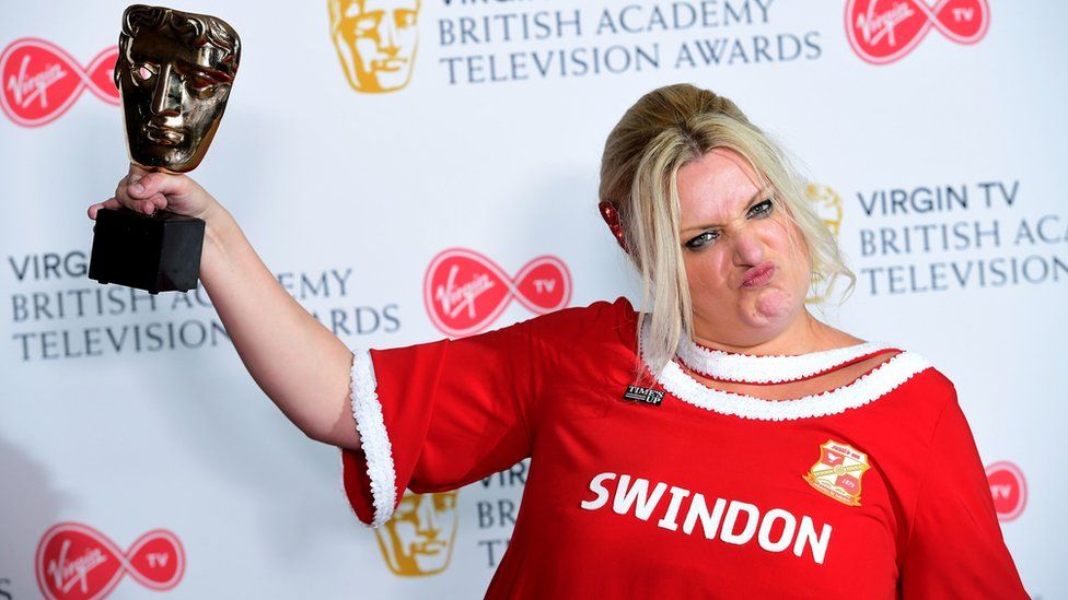 Swindon Town Football Club (@official_stfc) on Twitter photo 🏟️ | The Mucklowes are heading to The CG!
In aid of <a href="/NationalCFA/">CHILDREN'S FOOTBALL ALLIANCE</a>, This Country All Stars will be taking on Swindon Town Legends in what is set to be an epic clash.
More info below...👀👇
swindontownfc.co.uk/news/2022/may/…
#STFC 🔴⚪️ 🏟️ | The Mucklowes are heading to The CG!
In aid of <a href="/NationalCFA/">CHILDREN'S FOOTBALL ALLIANCE</a>, This Country All Stars will be taking on Swindon Town Legends in what is set to be an epic clash.
More info below...👀👇
swindontownfc.co.uk/news/2022/may/…
#STFC 🔴⚪️