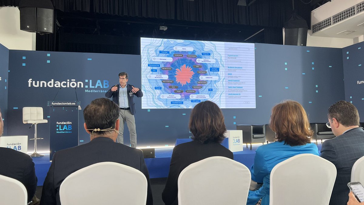 Interesantísima presentación de   José Luis Luis Herrero, Director General de Gearbox by @SiemensGamesaES organizado por <a href="/FundacionLAB/">Fundación LAB Mediterráneo</a> 
#digitalización #digitalizacionindustrial