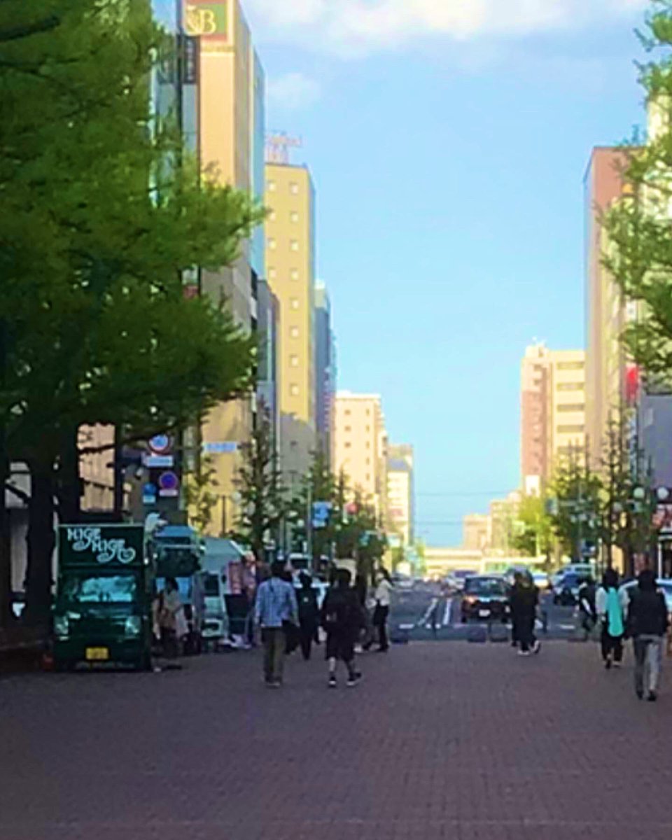 higehige1227's tweet image. ✨北3条広場アカプラ様✨
初出店させていただきました✨
とても綺麗な空色にライラックも咲いていて
見てるだけで幸せ時間を過ごす事が出来ました✨
出店させていただけた事本当にありがとうございました🥰
美味しい笑顔をこれからも作れる様に頑張ります✨
#感謝