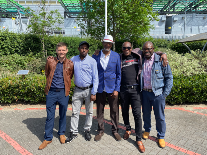 VeoliaUK's tweet photo. @lb_southwark's Recycling Crew 3 are off to The Awards for Excellence up for Collection Crew of the Year Award. Wishing them luck! https://t.co/jZER1JEhO6