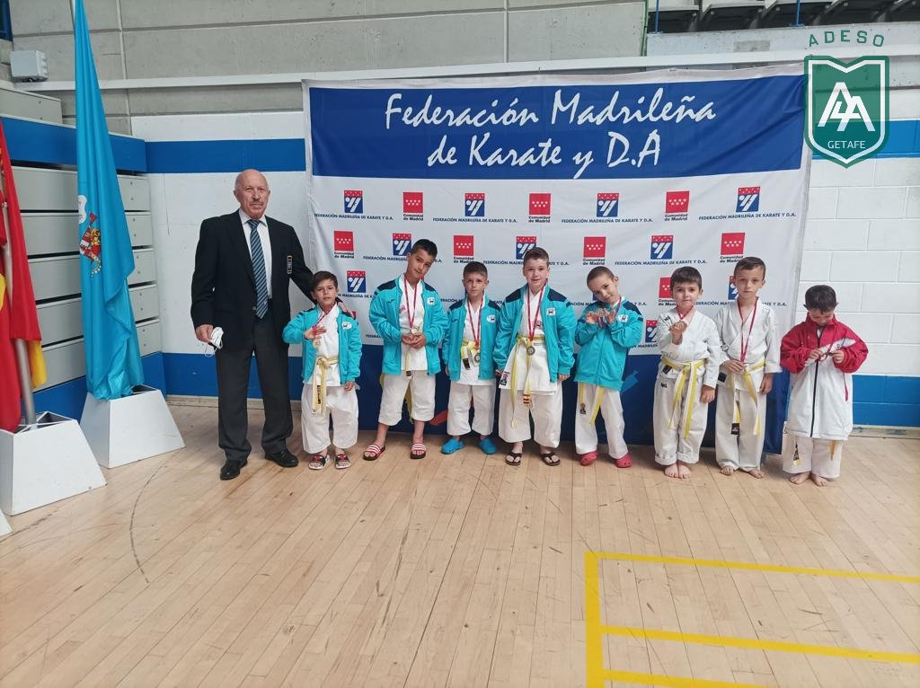El pasado fin de semana se disputó la segunda fase del campeonato individual de katas en el Pabellón Europa de Leganés. 

Hubo una gran representación de alumnos/as de nuestra escuela de karate y consiguieron grandes resultados.  

¡Enhorabuena a los chicos/as que participaron!