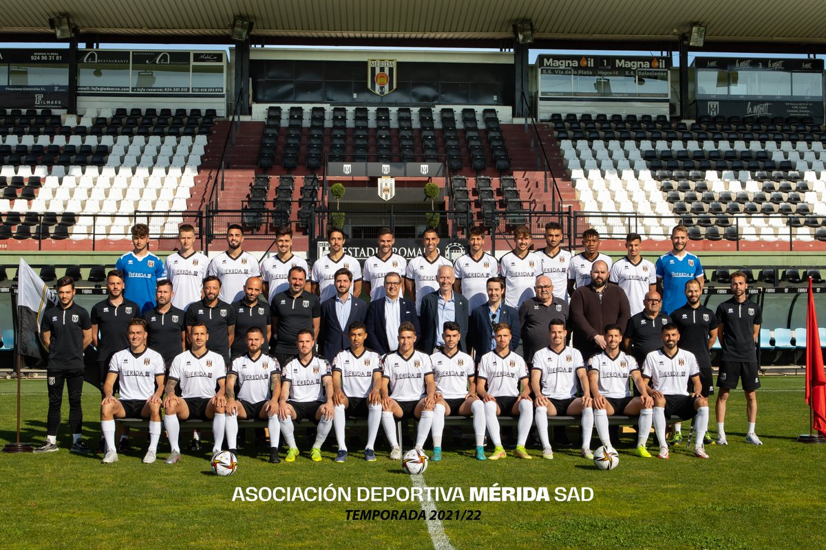 efe_merida's tweet image. Plantilla 2021-2022 del @Merida_AD al completo.