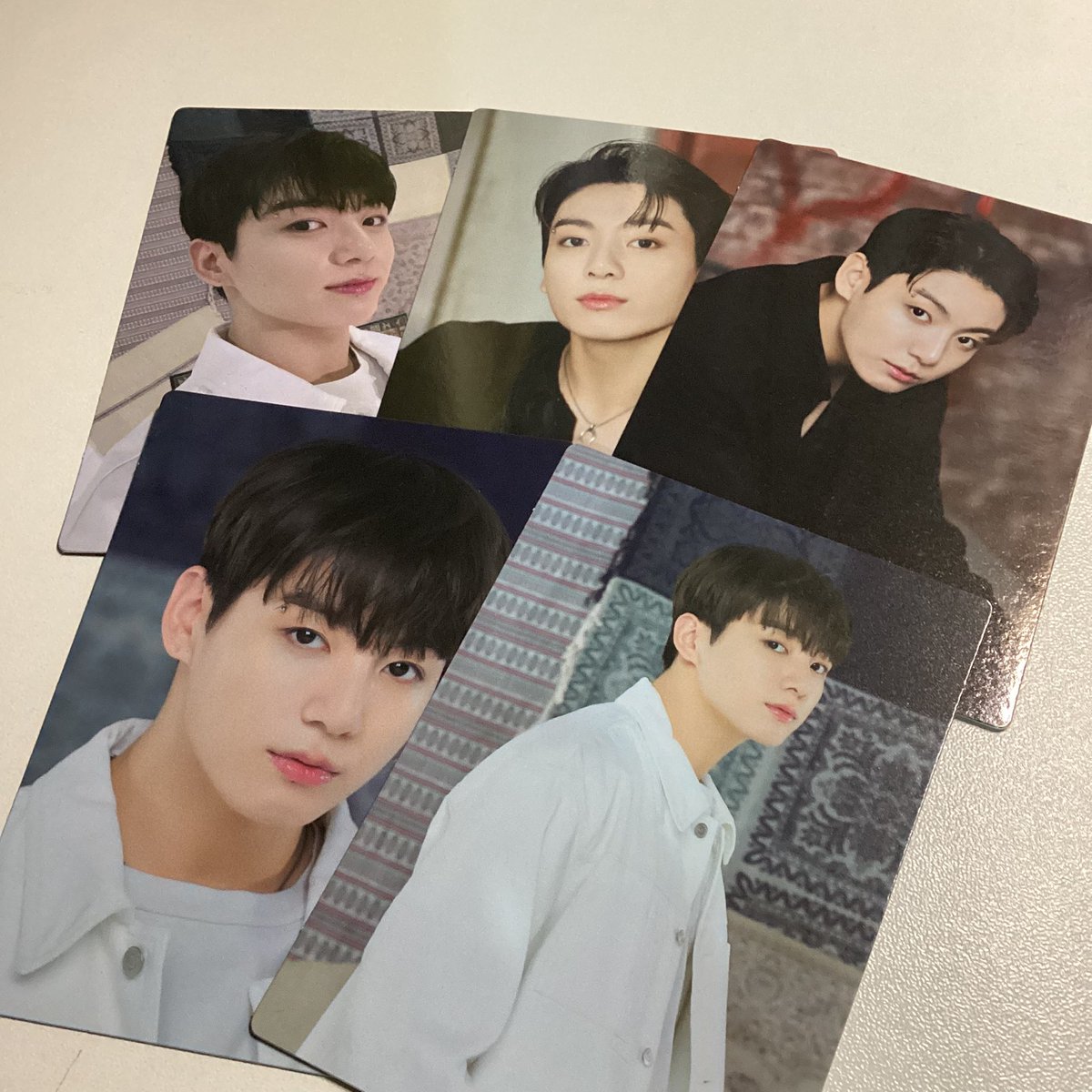 daenijjk's tweet photo. — thank you so much, @KpopCartzPH anteh for securing them and packing them safely. Super thank you sa long dop lalo na sa army bomb 😭 Super pogi rin ng mga pinauwi mo hehehe, thank you so much anteeh! Love you mwah! 

 #KPCFeedbacks https://t.co/Y9mI9bKMmz
