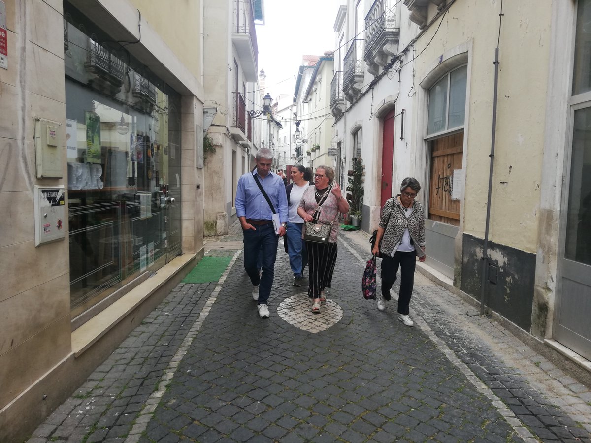 UrbSecurity's tweet photo. CPTED-Day 3
In the first part of the third day of training in the context of CPTED, a march with traders and residents of the historical centre of Leiria took place, in which the aspects of insecurity, noise and civil protection were highlighted.
#URBACT #urbsecurity https://t.co/P4805ELqKu