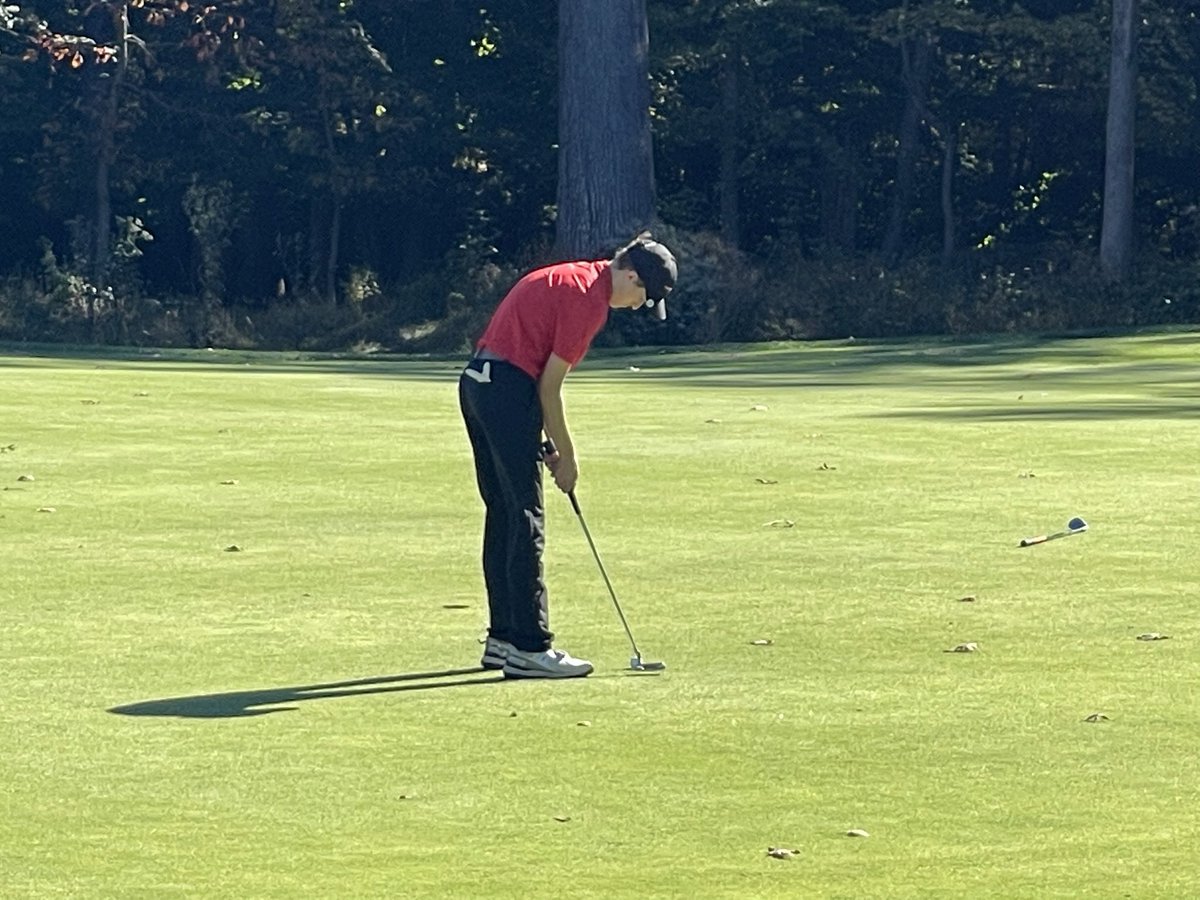 LinganoreGolf's tweet photo. Congratulations to graduating Senior Ethan Crabb who finished his Senior Lancer Golf year with a 72 and runner up at Conference CMCC in Fall ‘21
Pressure is a Privilege! https://t.co/m6EloPFKYo