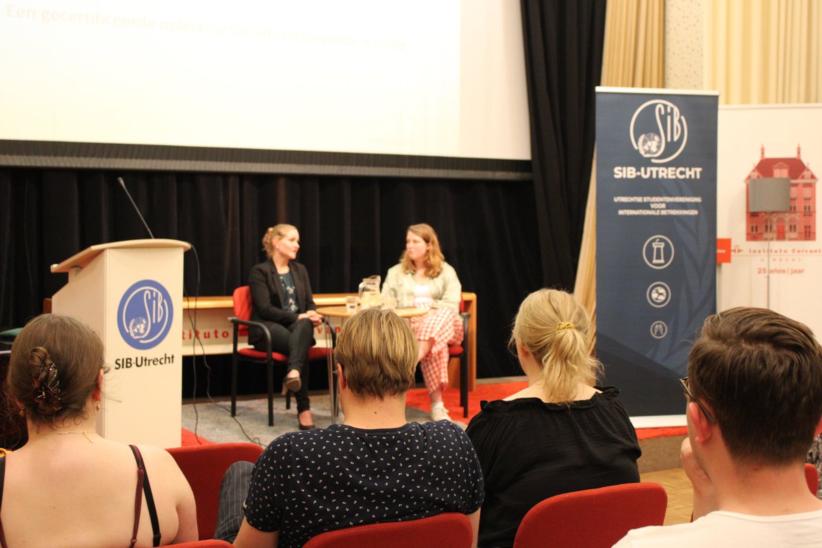 Yesterday, we learned the difference between sexwork and sexcare from FleksZorg. Next Tuesday, SIB is joining a talkshow, which we are very excited about. Want to experience a full day of intellectual activities from SIB? Then join our symposium on 06-11! sib-utrecht.nl/en/symposium/