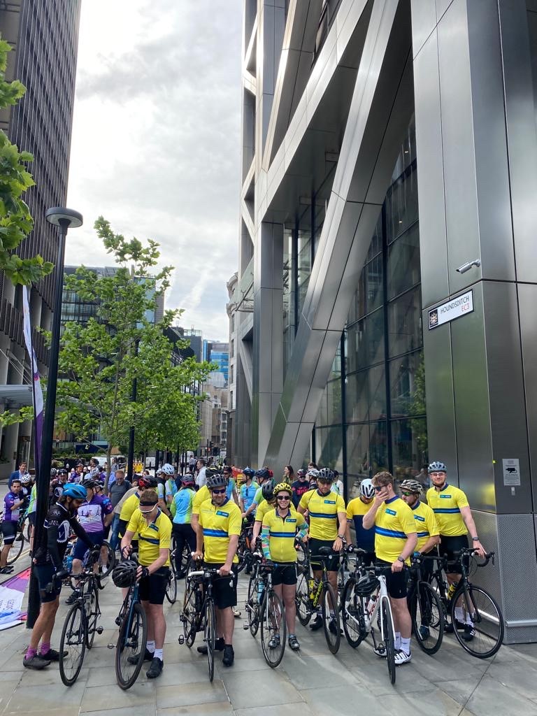 CloudShiftGroup's tweet image. We were delighted to see off team CloudShift this morning as they began their 3-day challenge to cycle from London to Paris to raise funds for the National Autistic Society!
Good luck to the team and all the other riders taking part! Au revoir!

#TourdeSalesforce #BeKind #Pledge1
