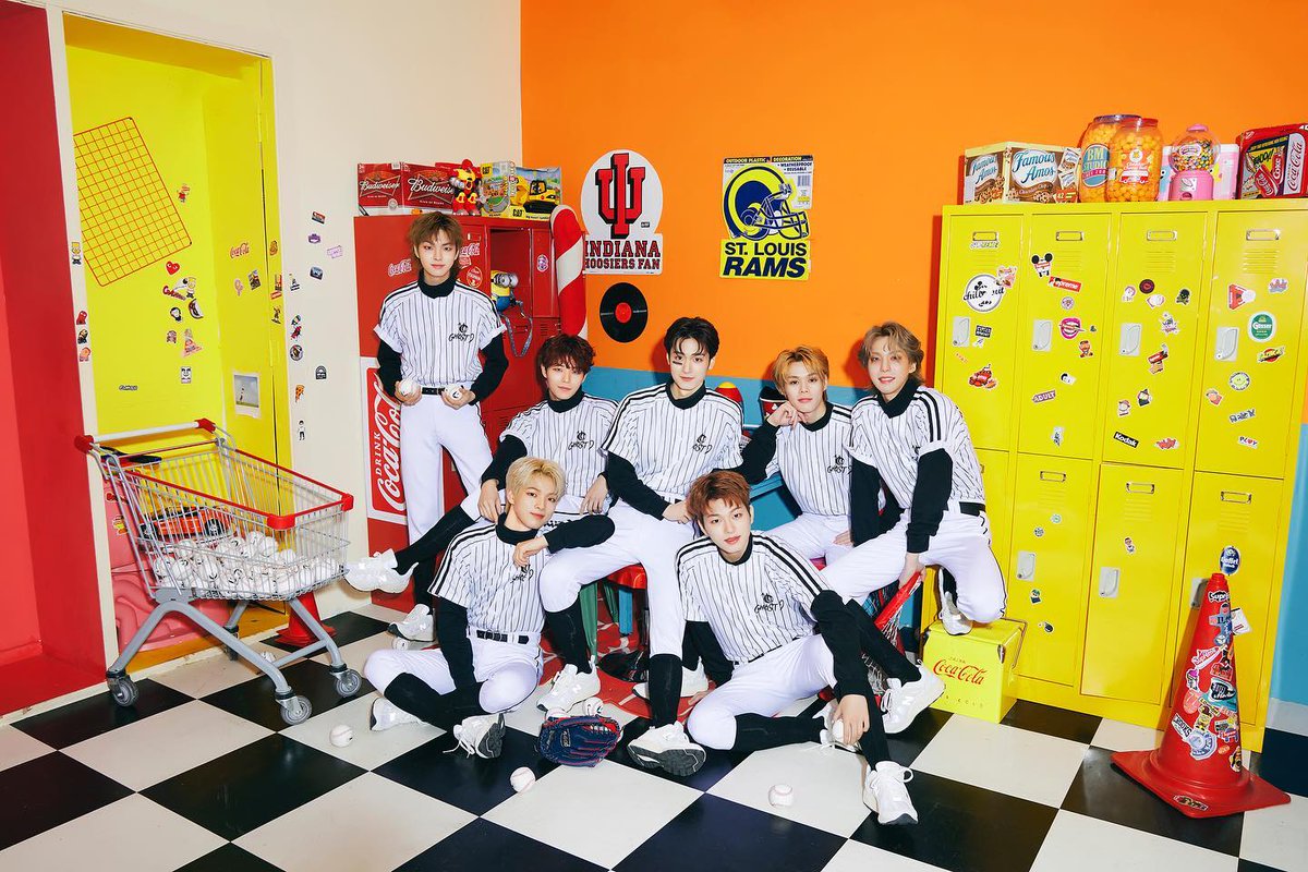 ghost9_ph's tweet photo. [220518 @ official.ghost9 IG Update]

🤍🖤🤍🖤🤍🖤🤍

#GHOST9 #고스트나인 #NOW_Magazine https://t.co/7Wx8ZFejlK