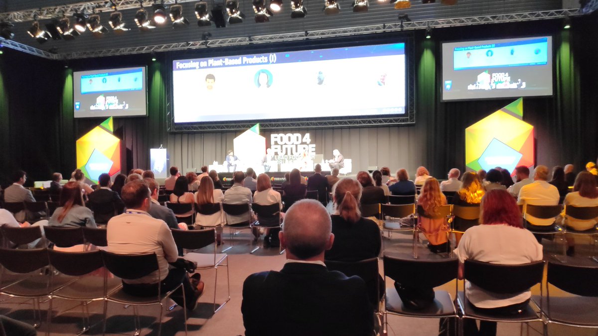 tecnoalimen's tweet photo. ¿El futuro de la alimentación pasa por los alimentos basados en plantas? A debate en #F4F2022 con expertos de primer nivel #plantbased #techfood https://t.co/Faovb0MbIq