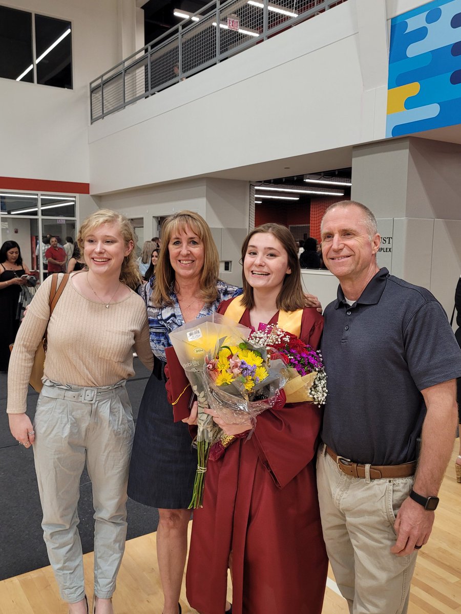 Martha Broniewicz tweet media