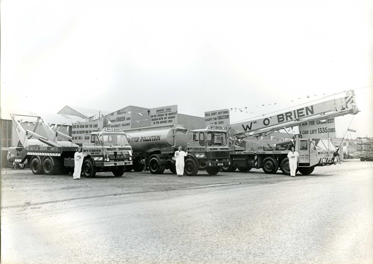 Another throwback photo from our archives!

Incredible photo of one of our cranes and waste disposal trucks taken on St. Patrick's Day in 1975!

wobcranehire.com

#cranes #cranehire #heavylift #safelift #wastedispoal #construction #womeninconstruction #throwback