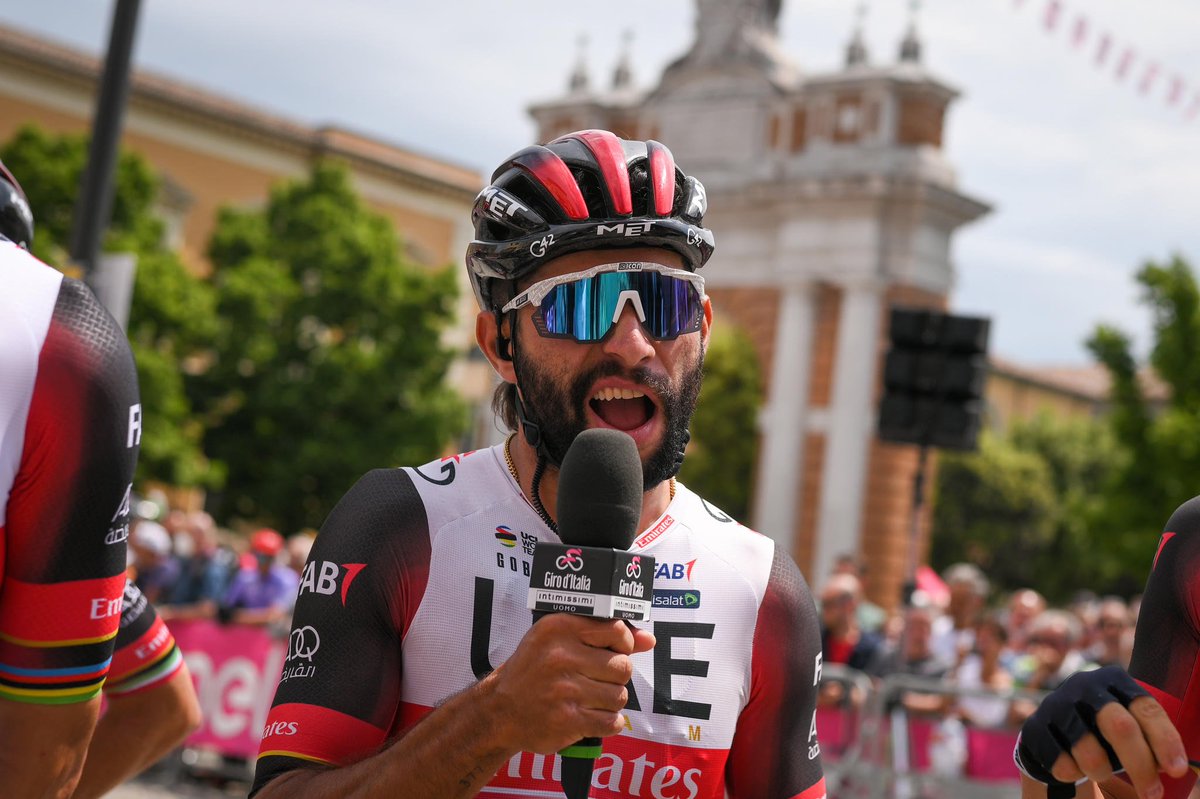 giroditalia's tweet photo. Caption this 🗨️

@FndoGaviria 🇨🇴

#Giro https://t.co/ovMfx7Nerz