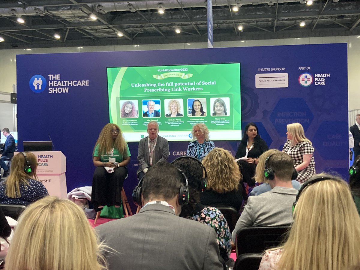 Jen_Neffer's tweet photo. Great to hear today fron @PillingMichelle ‘social prescribing is a cultural shift for healthcare to a different place where it is wrapped around people’ @nalwuk #healthcareplus https://t.co/OOxOA3Fc7Q