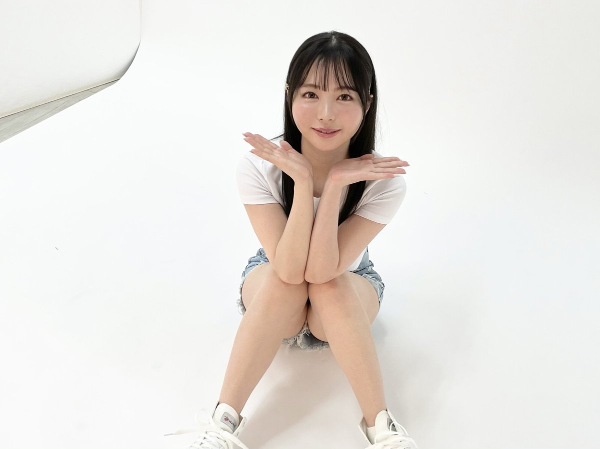 GW20202's tweet photo. 🌟 #GW大感謝祭2022 🌟

ももあすちゃんのオフシ��ットをお届けします✨

お店へゴー⭐

特設ページも見てね💛
https://t.co/p4ItMNplib

#百瀬あすか
@momo_asu
#FANZA https://t.co/bgnl6nBoYr