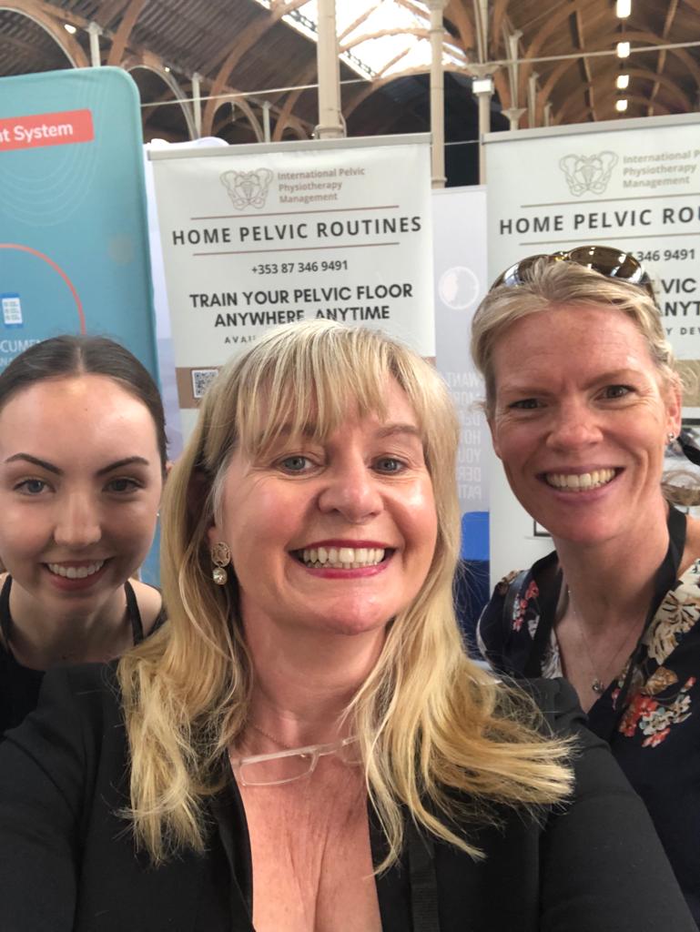 pelvicexpert's tweet photo. At last year's #FHSummit we met the lovely Michelle from @OpenSkyData who began using our Home Pelvic Routine and now enjoys the trampoline #HappyCustomerHappyUs #pelvicfloorroutine #FHSummit22 https://t.co/DWlaxdoRXm