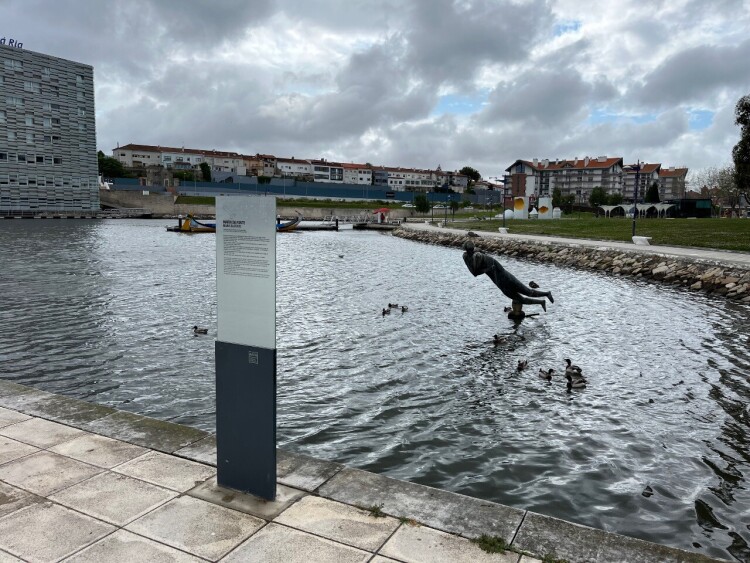 Maria da Fonte - Sculpture in Aveiro

spotic.net/artistically/p…

#aveiro #art #publicart #kunst #arte #portugal #artistically #spotic