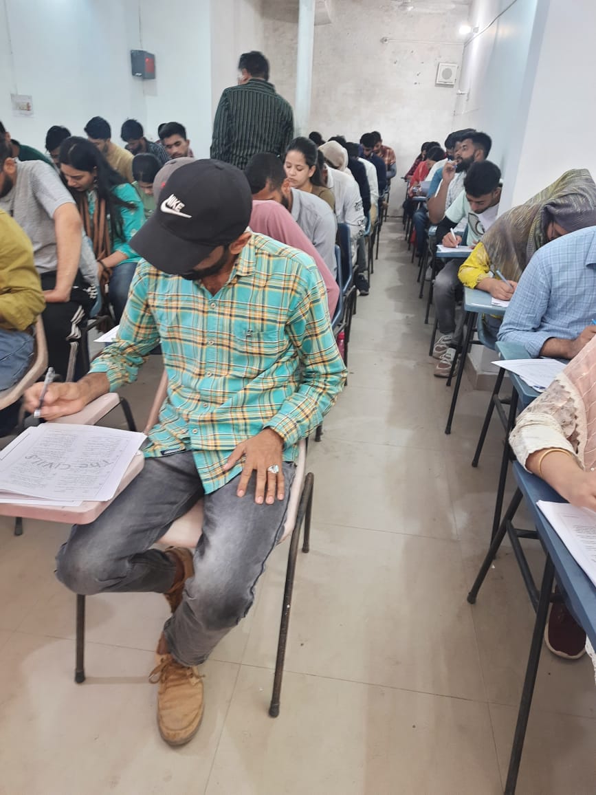 K_Bashar_'s tweet photo. *The CivilsIAS and Central waqf Council New Delhi Conducted entrance test in J&amp;K for free coaching to Civil services aspirants.*Under the directionof Janab Mukhtar Abbas Naqvi, (honorable Minister of MinorityAffairs),Dr DarakshanAndrabiChairperson waqf BoardJ&amp;k,S.Zeb sb Secretary https://t.co/GpJg3tMw5b