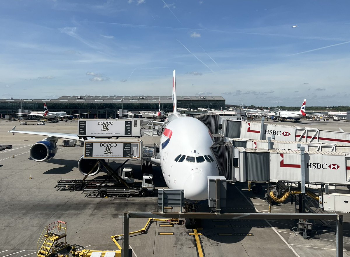 flybyday63's tweet photo. Back to #Miami on the #A380.
#BA209 Reg: G-XLEL
See you there..!๐๐ https://t.co/tUci9EIkfr