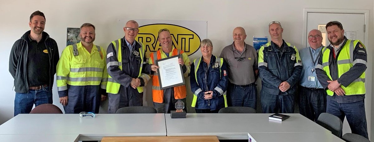 Trant_Eng's tweet photo. Hat-trick of awards for Trant Engineering at Fawley Oil Refinery. Read more here 👉 https://t.co/bmhfIMXz6S
#Trant #Deliveringtotalengineering #Exxonmobil #Silvertigertigeraward https://t.co/G6eJSQR46A