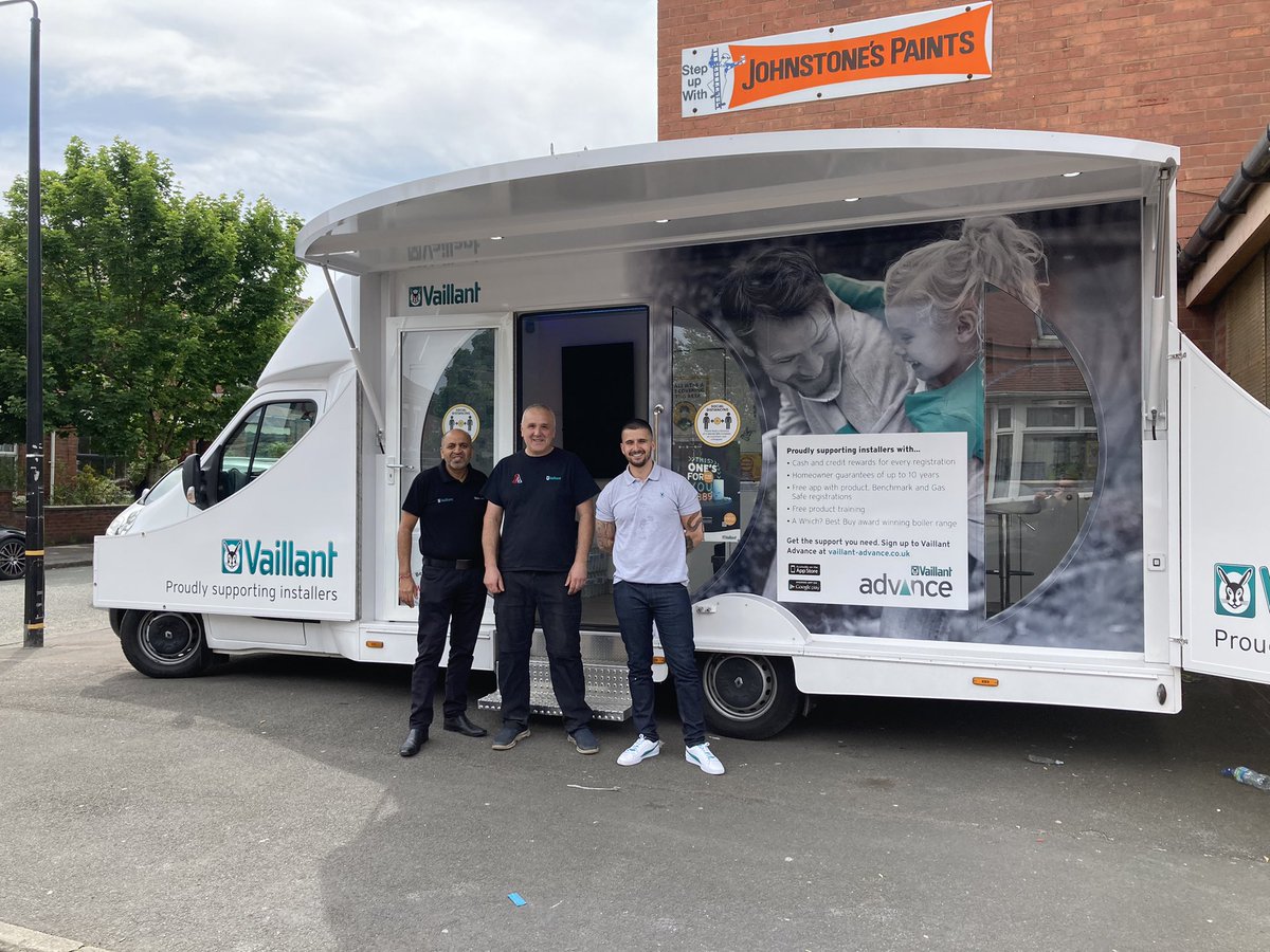 2nd stop on the <a href="/vaillantuk/">Vaillant UK</a> Manchester show van tour with George and the lads at All In One DIY (M6 9PT) here with @VGUKJosh  &amp; <a href="/pravinvaillant/">Pravin Pindoria</a> 
Come down to ask us any questions you may have and grab yourself some merch! 💚
#ManchesterShowVanTour