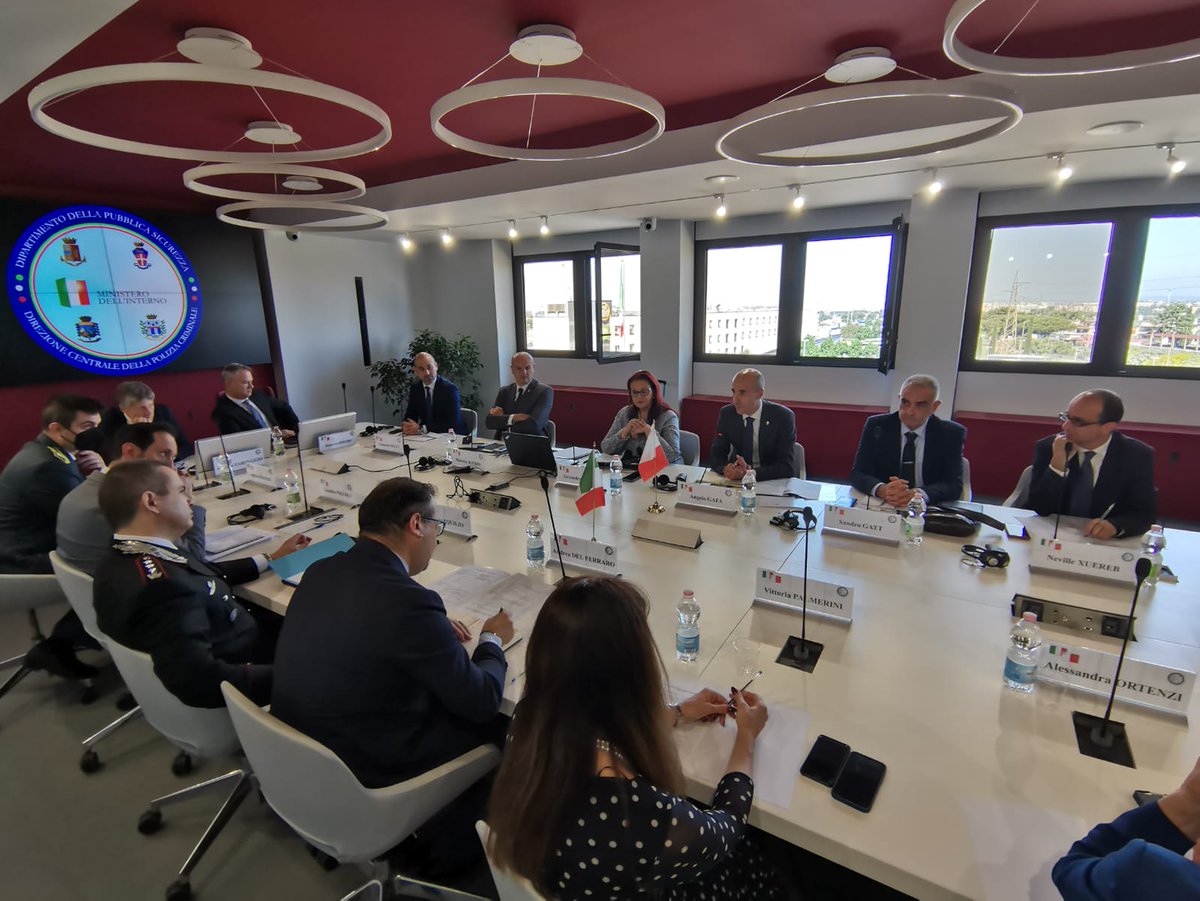 Malta Police Force tweet media