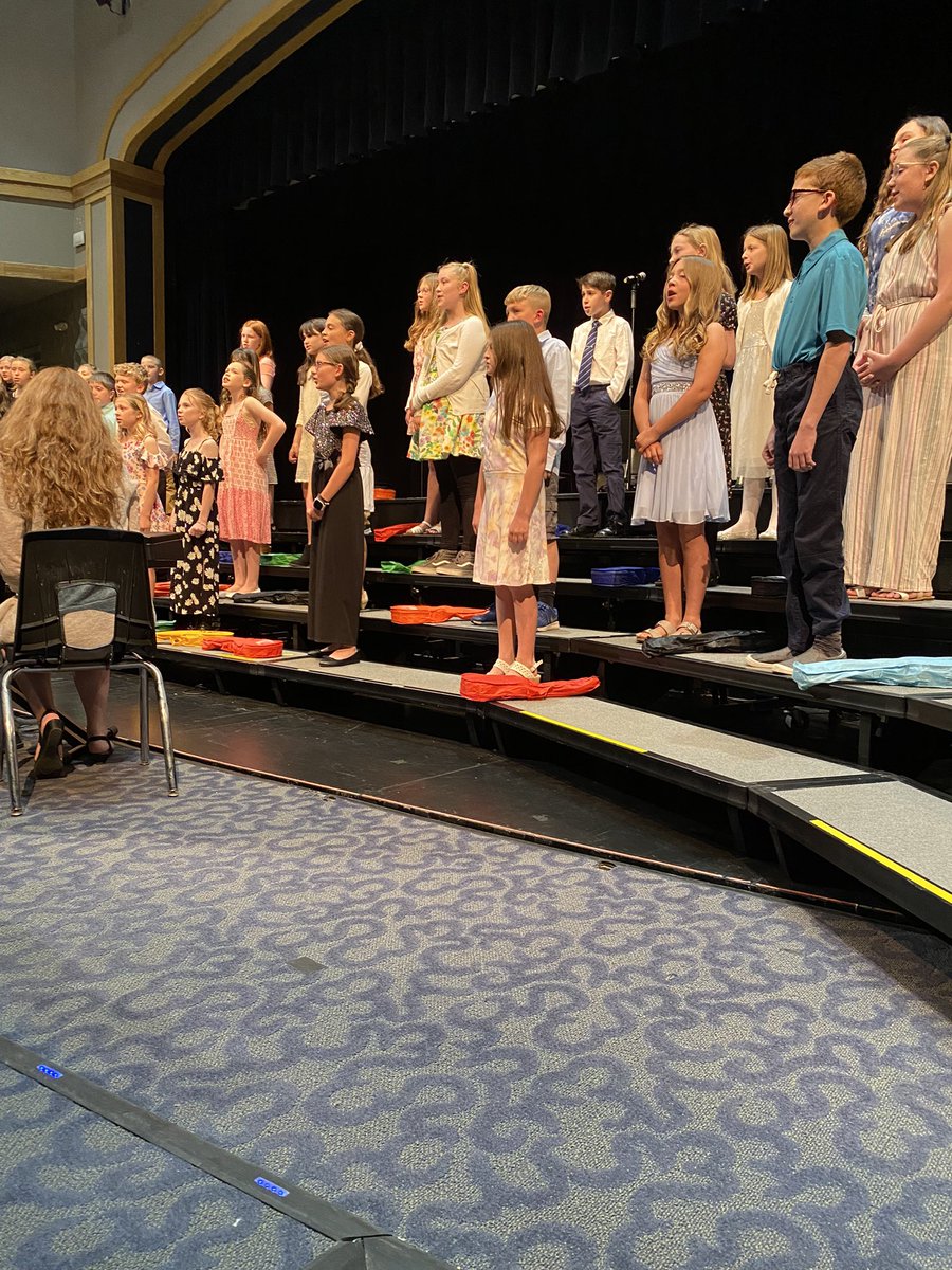 haleymae33's tweet photo. After 2 long years, our 5th graders finally had their first band/chorus concert! So proud of their hard work and dedication 🎶 #GanandaProud #teachertwitter https://t.co/aQIjfik2MY