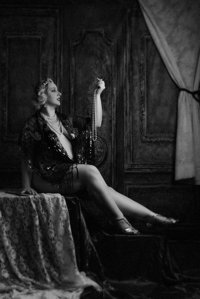 DonSmithPhoto's tweet photo. Love these vintage sessions some of my most affordable Tampa.
info@blackpearlboudoir.com
#vintage #Tampa #TampaBay #GoBolts #Tampaphotographer #zigfeldgirls https://t.co/aF2tQB9n7K