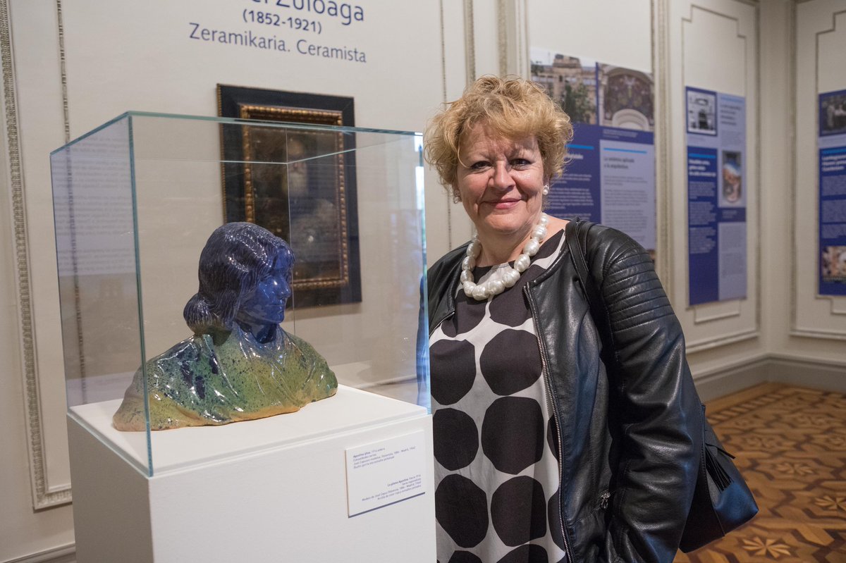 Ana del Val tweet media