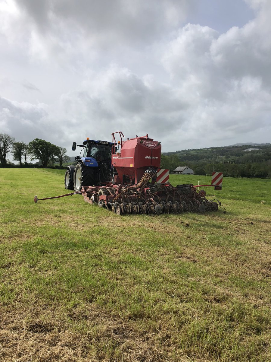 Doing a little experiment here today and taking the plunge! A paddock of MSS and a paddock of clover going in today. Silage cut from them Wednesday last <a href="/DLF_Seeds/">DLF</a>