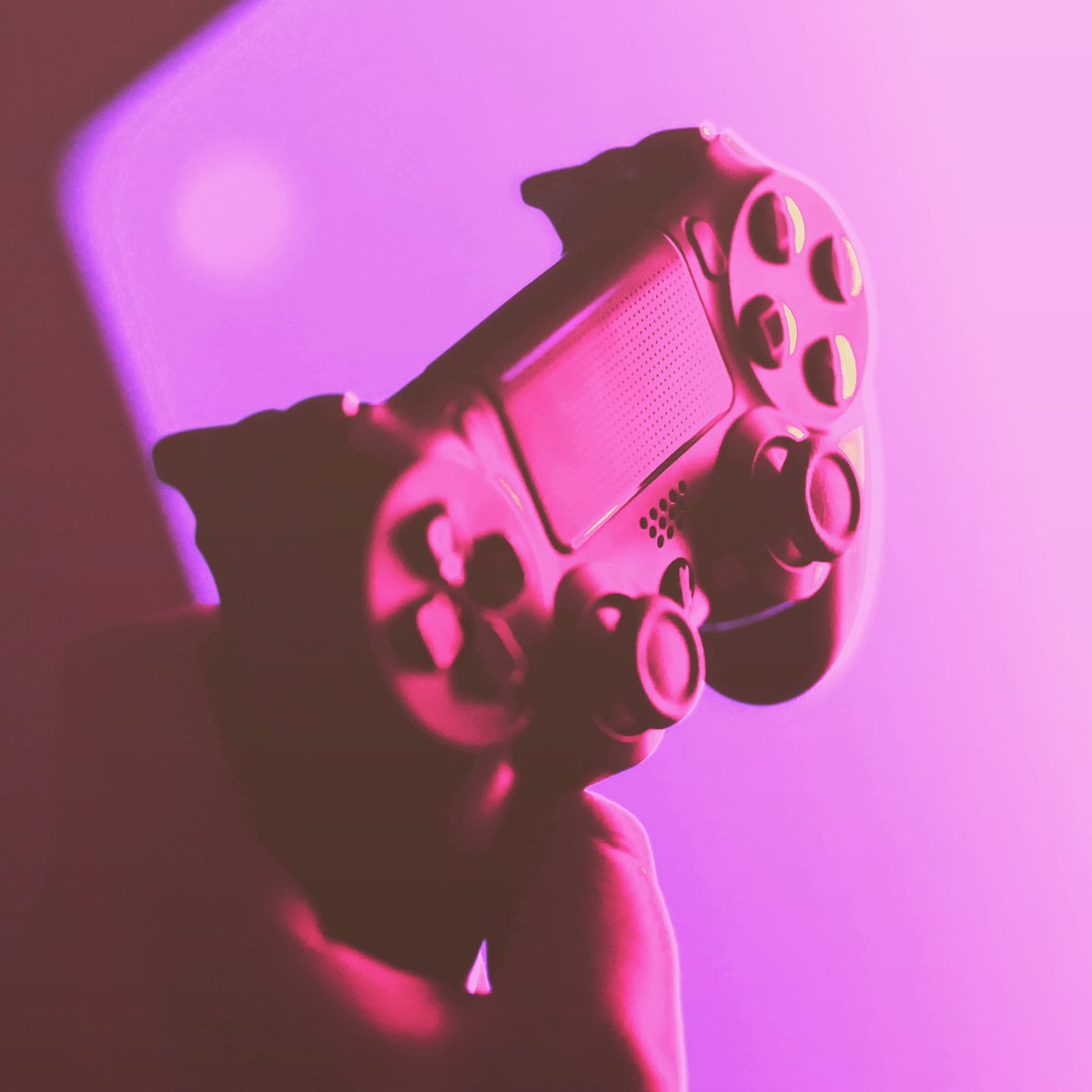 What is #NFT gaming? What does #GaaS mean? And why is #Balenciaga on this list. Here’s our A-Z guide to gaming…twoigloos.com/post/a-z-of-ga…