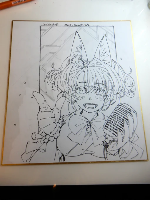 こっちも背景考え中。
#線画 #狐娘 #色紙 