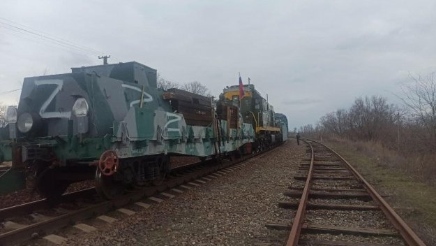 ua_industrial's tweet photo. В тимчасово окупованому Мелітополі партизани підірвали бронепоїзд російських окупантів. https://t.co/Wqn09S5PAU